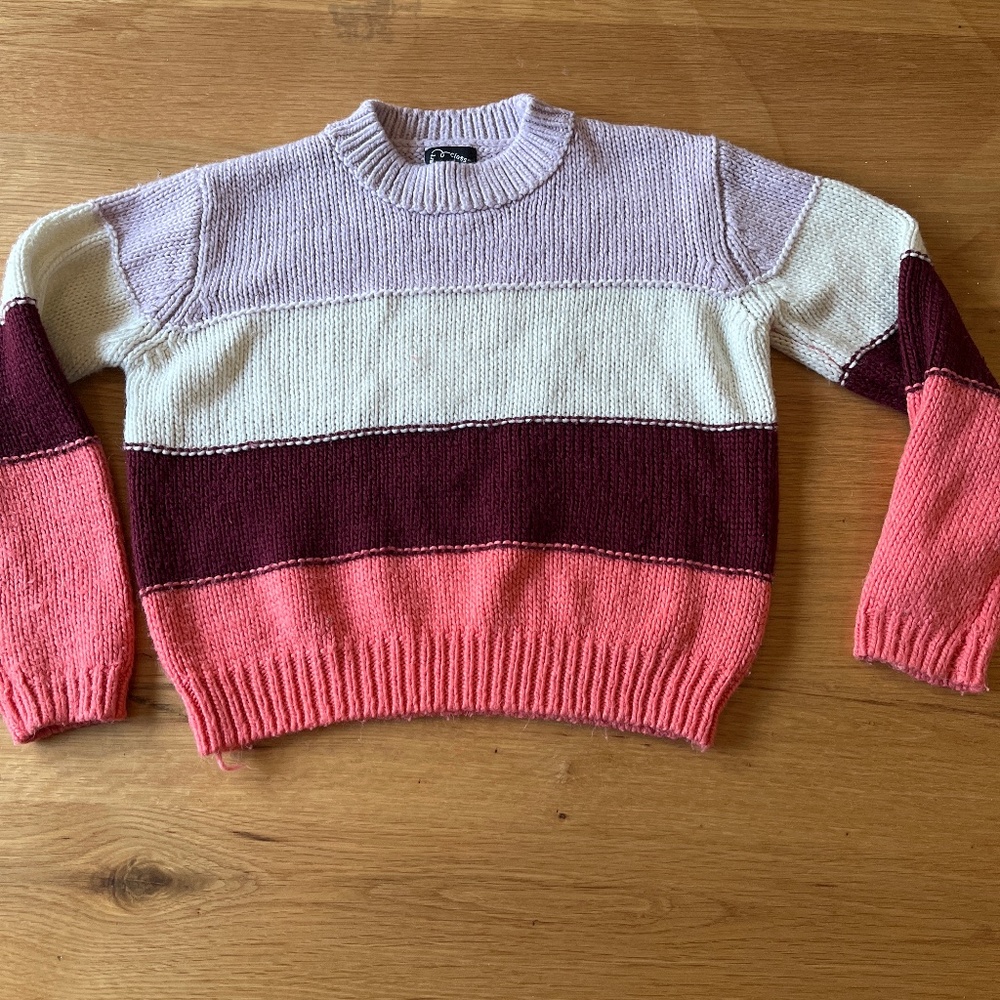 Girls sweater (slightly used)